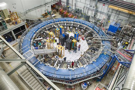 The future of US particle physics is in limbo as its central institution, Fermi National Accelerator Laboratory (Fermilab), continues to receive mixed grades and its management is put up for grabs ...